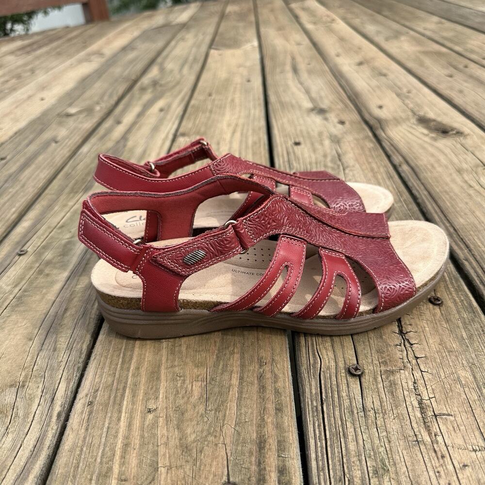 Clarks Womens 9.5 April Belle Strappy Slingback Sandals Red